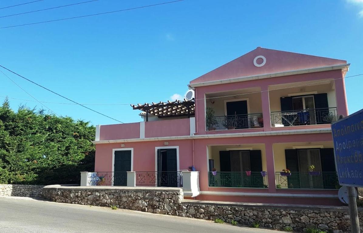Erismini Apartamento Frínion Exterior foto
